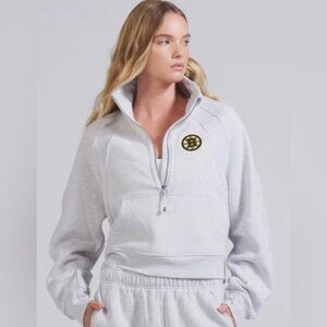 Lululemon NHL oversized scuba sweatshirt Boston Bruins hockey 🏒